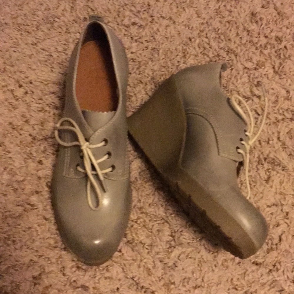 Dr. Martens Gray Wedge Women's Shoe/Booties US 5